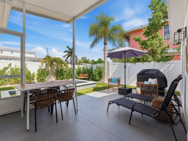 Premier Vacation Rental Near Gulf Beaches - 4-Bedroom Home in Bradenton Beach